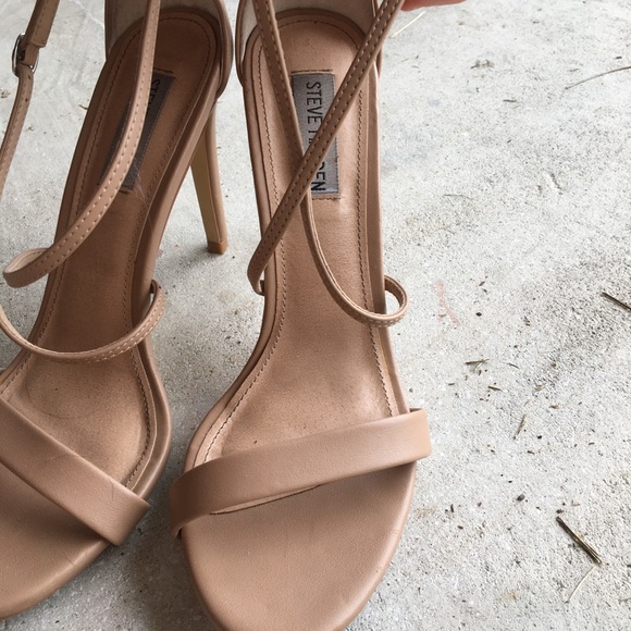 Steve Madden heels - Picture 1 of 4